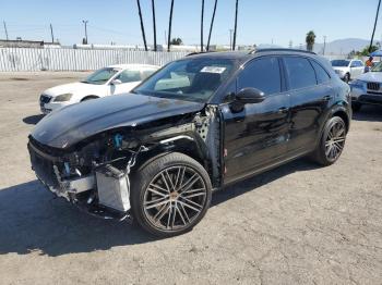  Salvage Porsche Cayenne