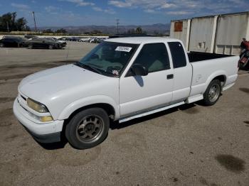  Salvage Chevrolet S-10