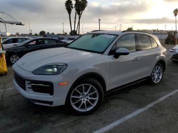  Salvage Porsche Cayenne