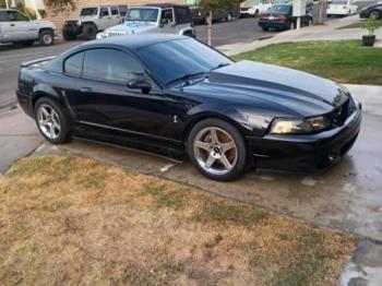  Salvage Ford Mustang