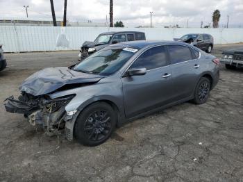  Salvage Nissan Altima