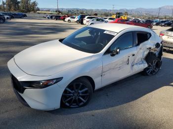  Salvage Mazda 3