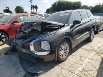  Salvage Mitsubishi Outlander