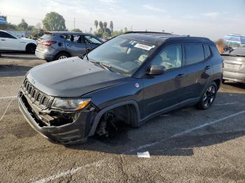  Salvage Jeep Compass