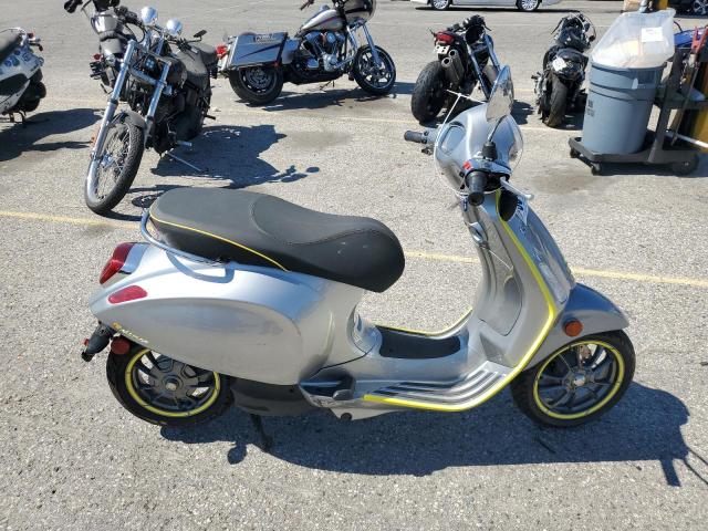  Salvage Vespa Elettrica