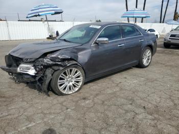  Salvage Chrysler 300