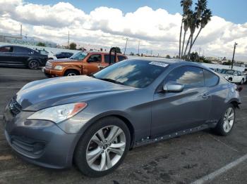  Salvage Hyundai Genesis