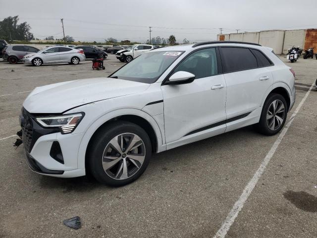  Salvage Audi Q8