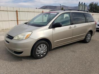  Salvage Toyota Sienna