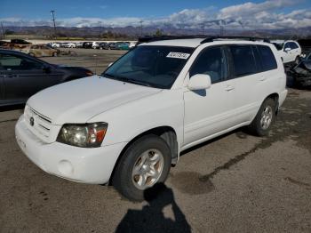  Salvage Toyota Highlander