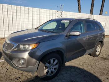  Salvage Kia Sorento