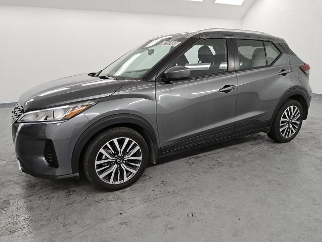  Salvage Nissan Kicks