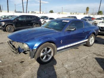  Salvage Ford Mustang