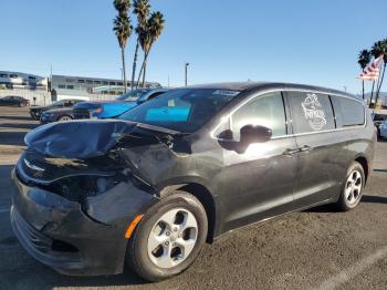  Salvage Chrysler Pacifica