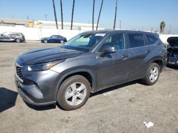  Salvage Toyota Highlander