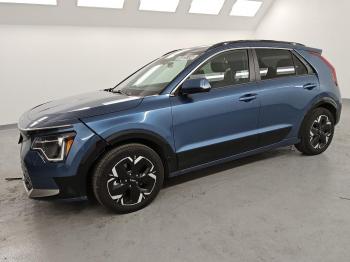  Salvage Kia Niro