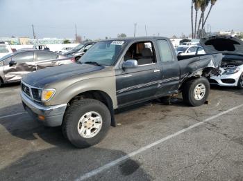  Salvage Toyota Tacoma