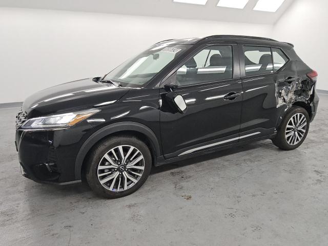  Salvage Nissan Kicks