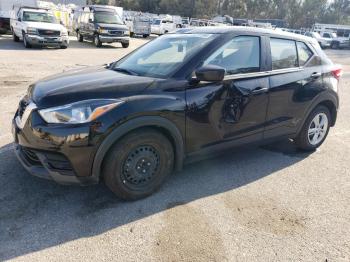  Salvage Nissan Kicks