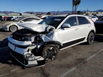  Salvage Kia Niro