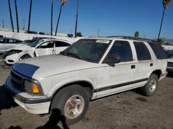  Salvage Chevrolet Blazer