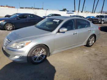  Salvage Hyundai Genesis