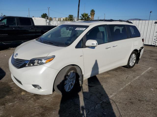  Salvage Toyota Sienna