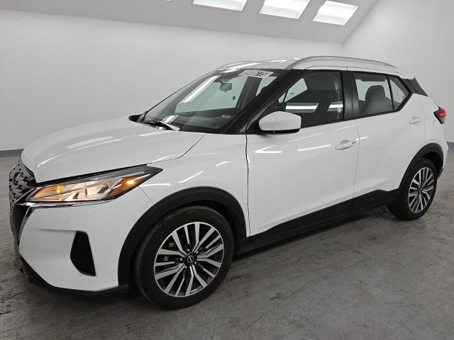  Salvage Nissan Kicks