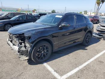  Salvage Alfa Romeo Stelvio