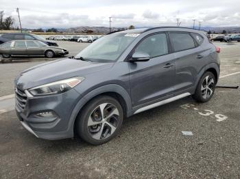  Salvage Hyundai TUCSON