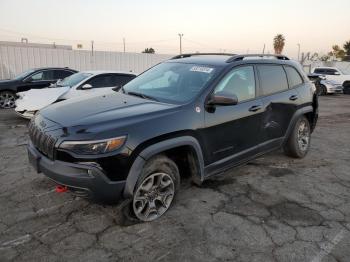  Salvage Jeep Cherokee