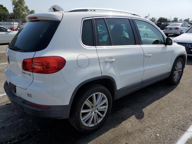 Volkswagen Tiguan S Image 6