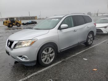  Salvage Nissan Pathfinder