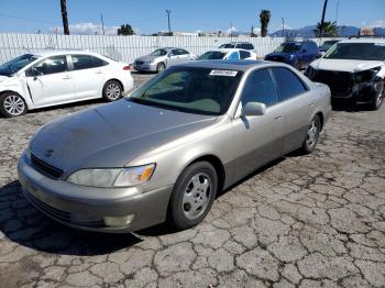  Salvage Lexus Es