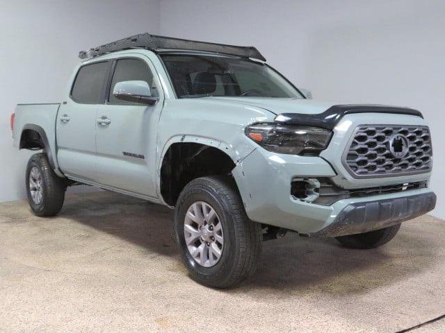  Salvage Toyota Tacoma