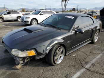  Salvage Ford Mustang