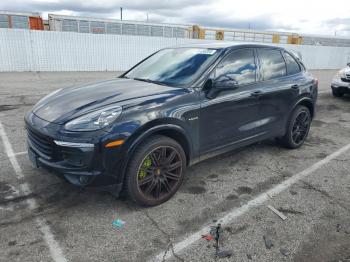  Salvage Porsche Cayenne