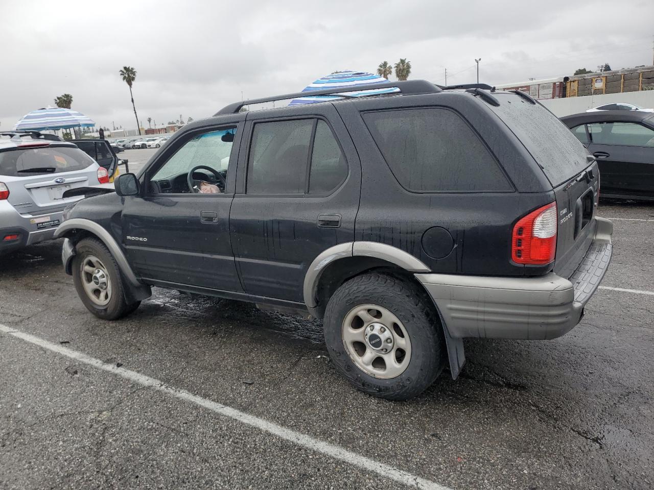 Isuzu Rodeo S Image 9
