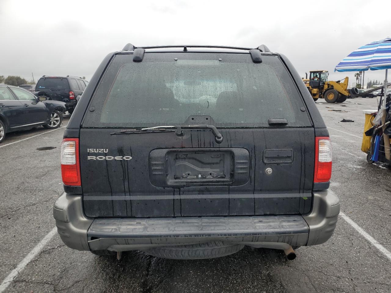 Isuzu Rodeo S Image 3