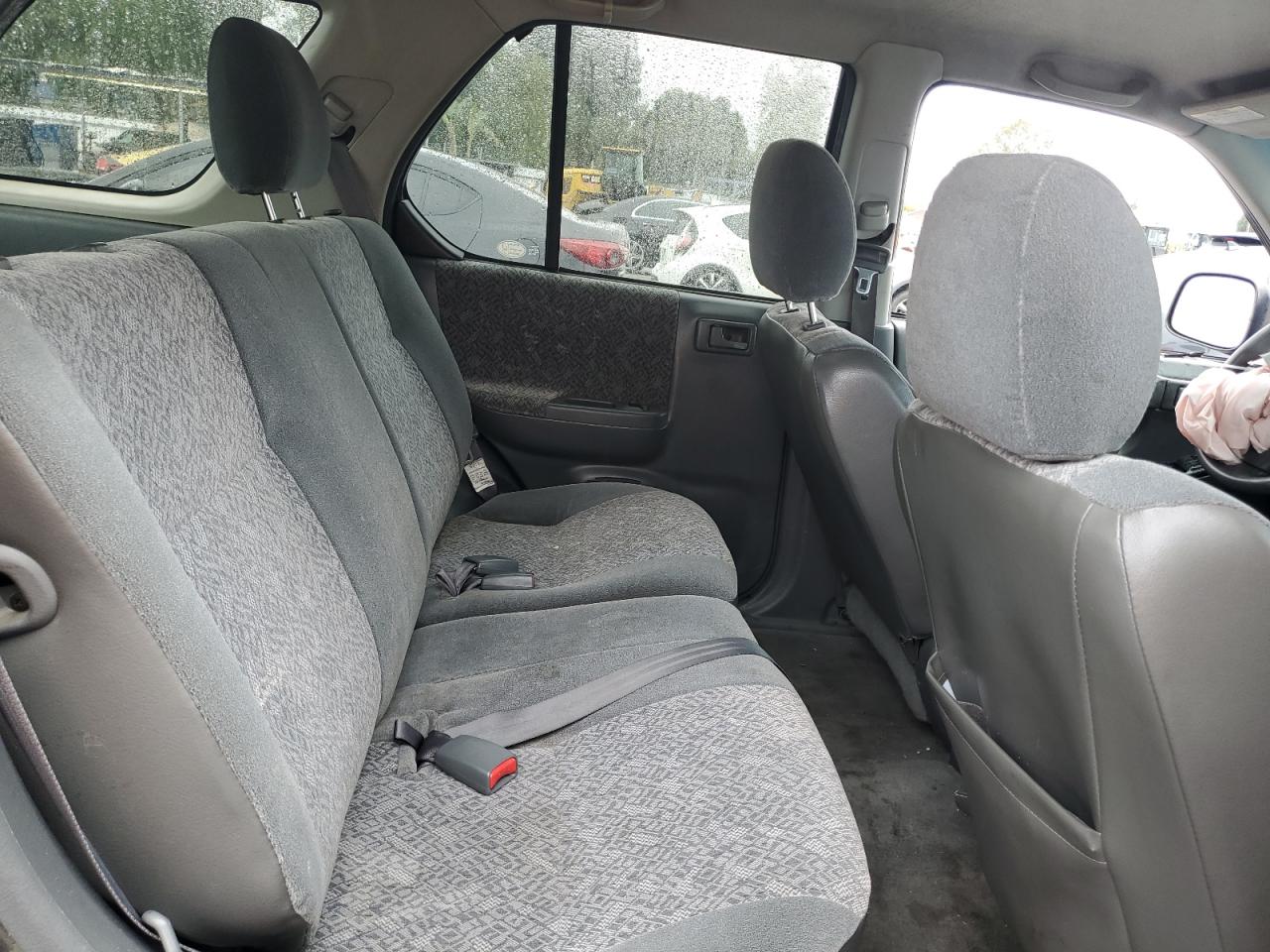 Isuzu Rodeo S Image 7