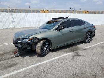  Salvage Lexus Es