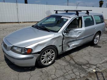  Salvage Volvo V70