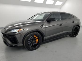  Salvage Lamborghini Urus
