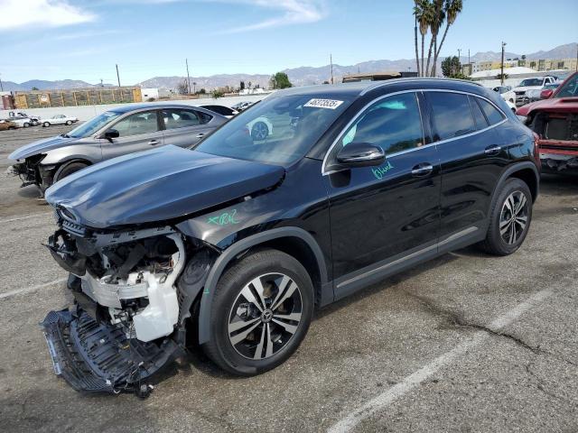  Salvage Mercedes-Benz GLA