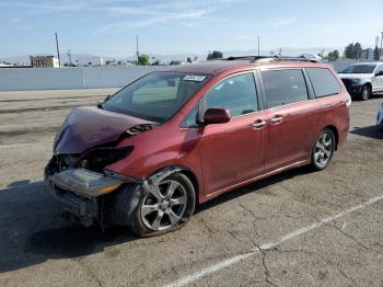  Salvage Toyota Sienna