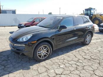 Salvage Porsche Cayenne
