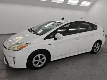  Salvage Toyota Prius