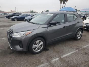  Salvage Nissan Kicks