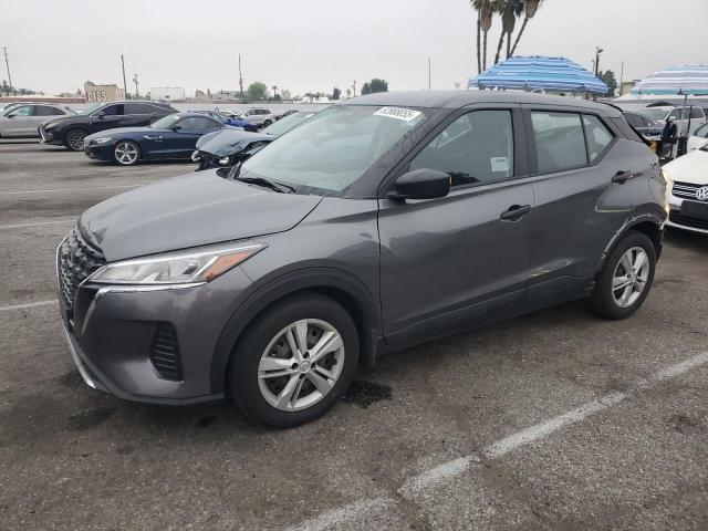  Salvage Nissan Kicks