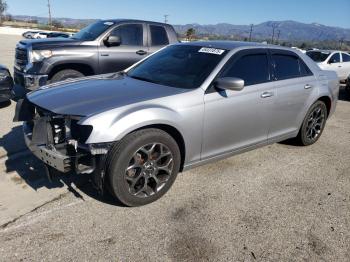  Salvage Chrysler 300